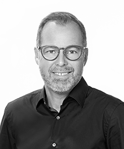 Mads Møller P 250x300 S_H